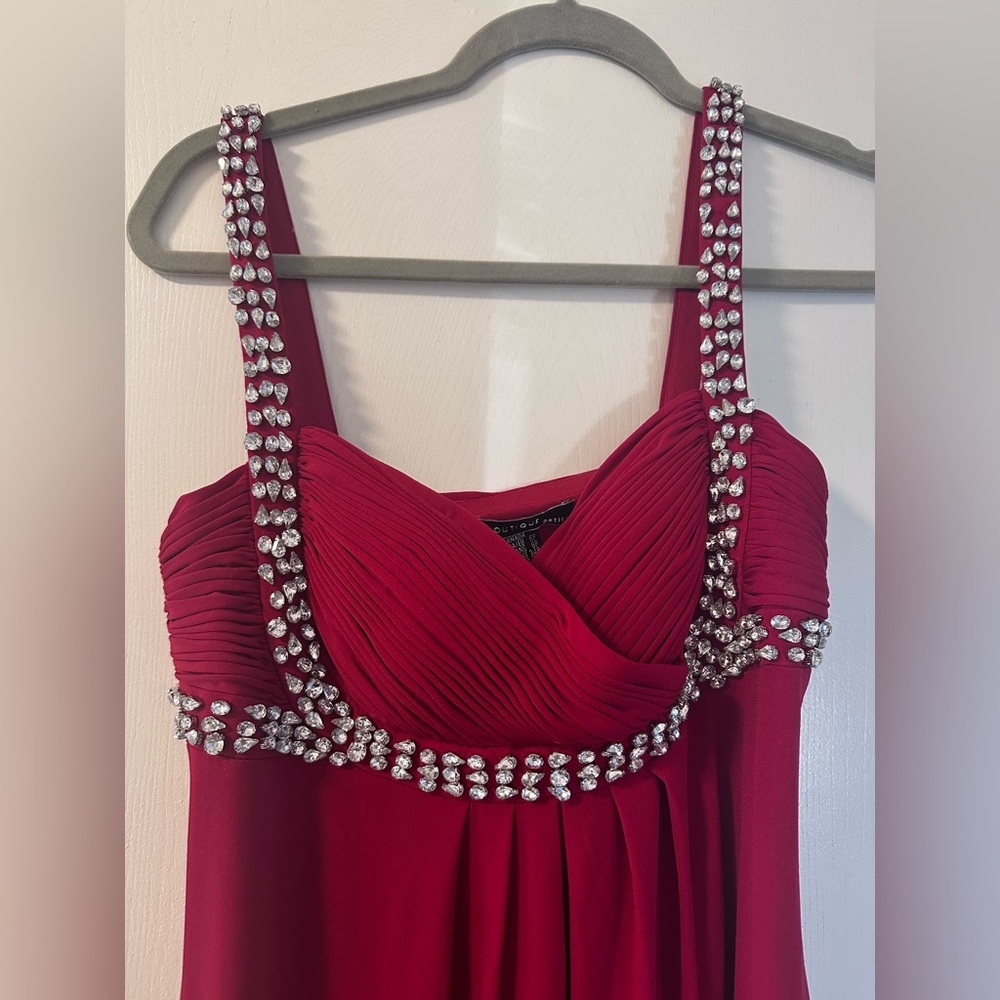 JS Boutique Vibrant Red Dress size 6P